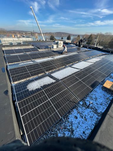 Solaranlage auf Flachdach